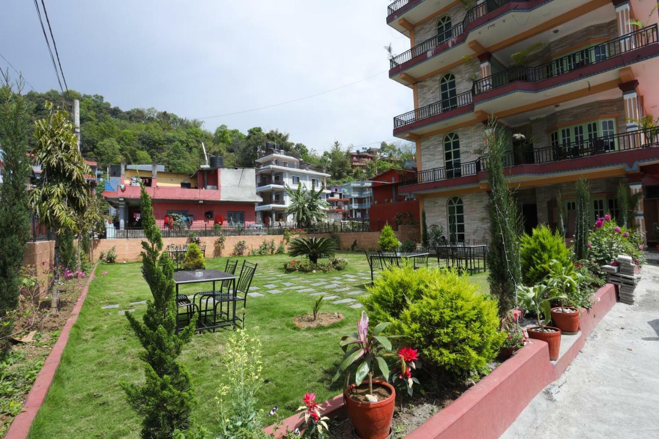 Hotel Blue Magnet Pokhara Exterior photo