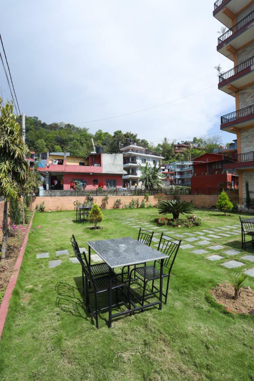 Hotel Blue Magnet Pokhara Exterior photo