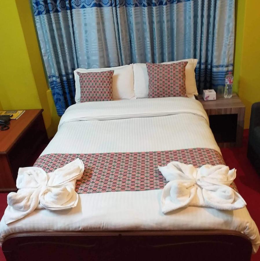 Hotel Blue Magnet Pokhara Exterior photo